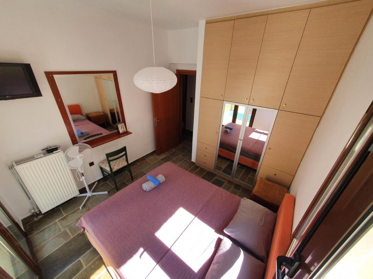 Julia'S Apartment Kalamata Exterior photo
